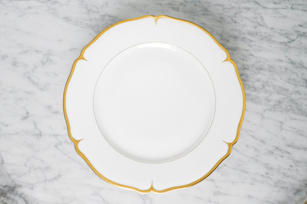 Scalloped Gold Rimmed Dinner Plate