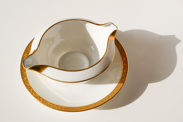 Incrustation Sauce Boat