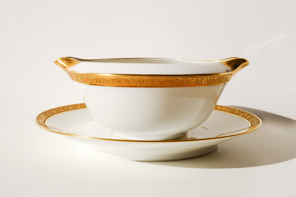 Incrustation Sauce Boat