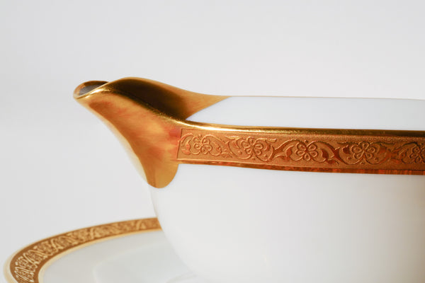 Incrustation Sauce Boat