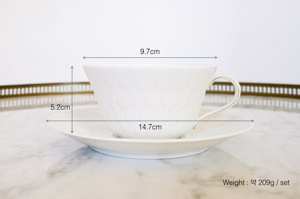 Black and Gold Cup & Saucer Set