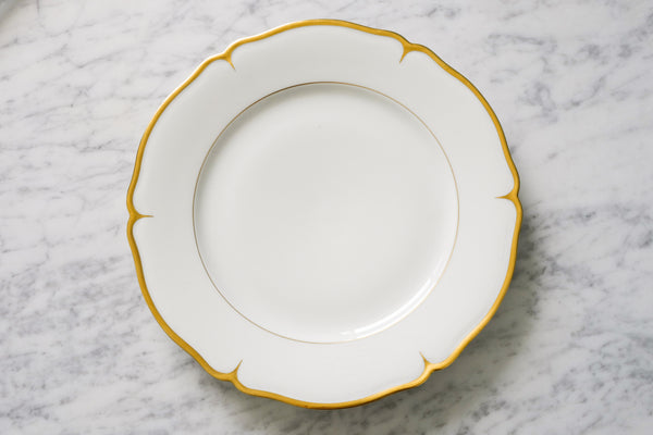 Scalloped Gold Rimmed Dinner Plate