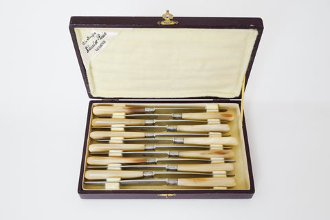 Horn Table Knives Set