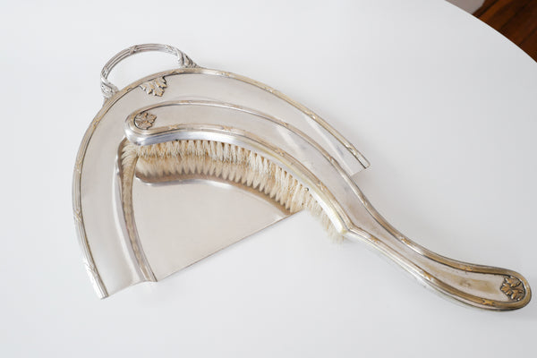 Etoile Silver Plated Crumb Tray & Brush