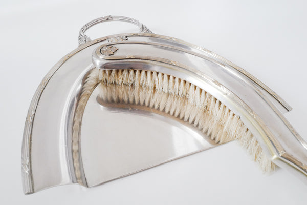 Etoile Silver Plated Crumb Tray & Brush
