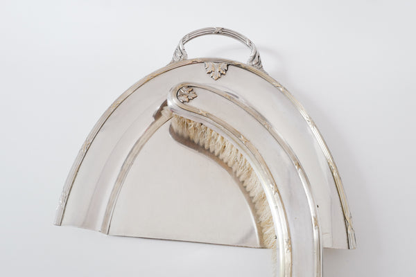Etoile Silver Plated Crumb Tray & Brush